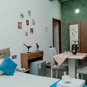 احجز هنا